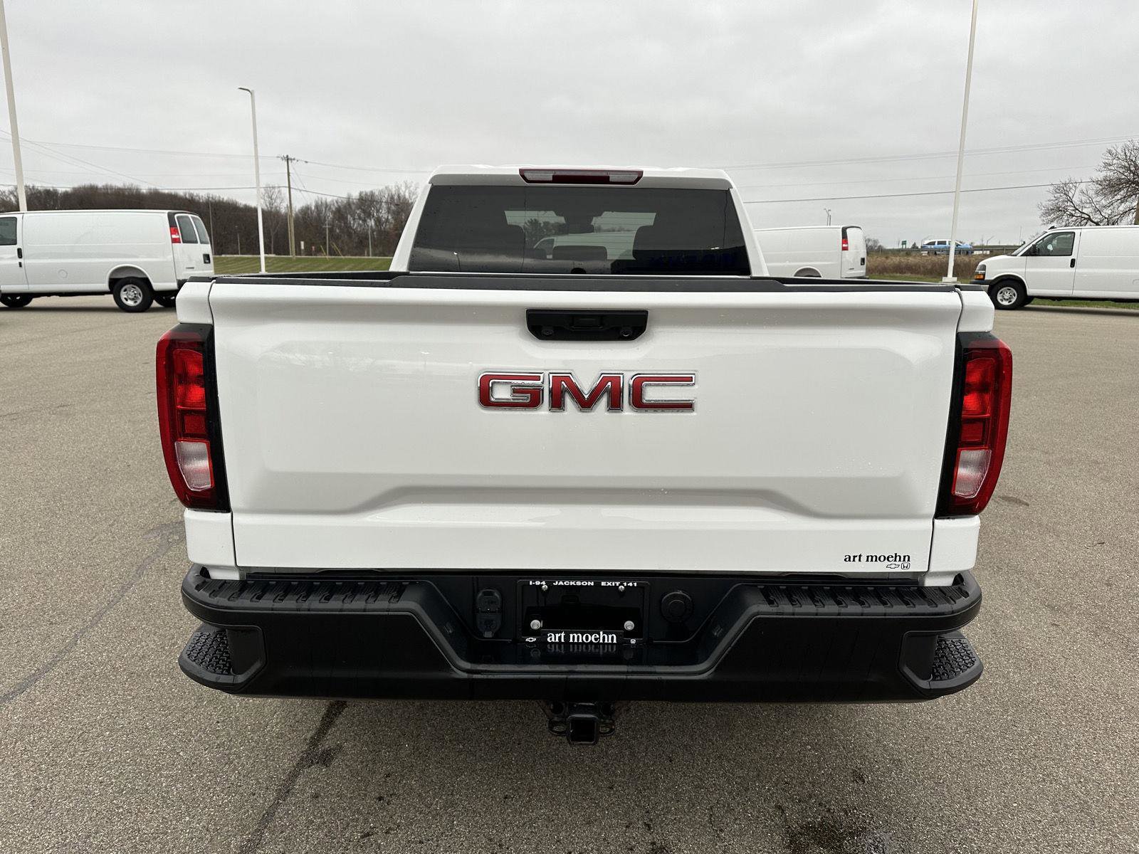 Used 2023 GMC Sierra 1500 Pro w/ Pro Value Package image 4