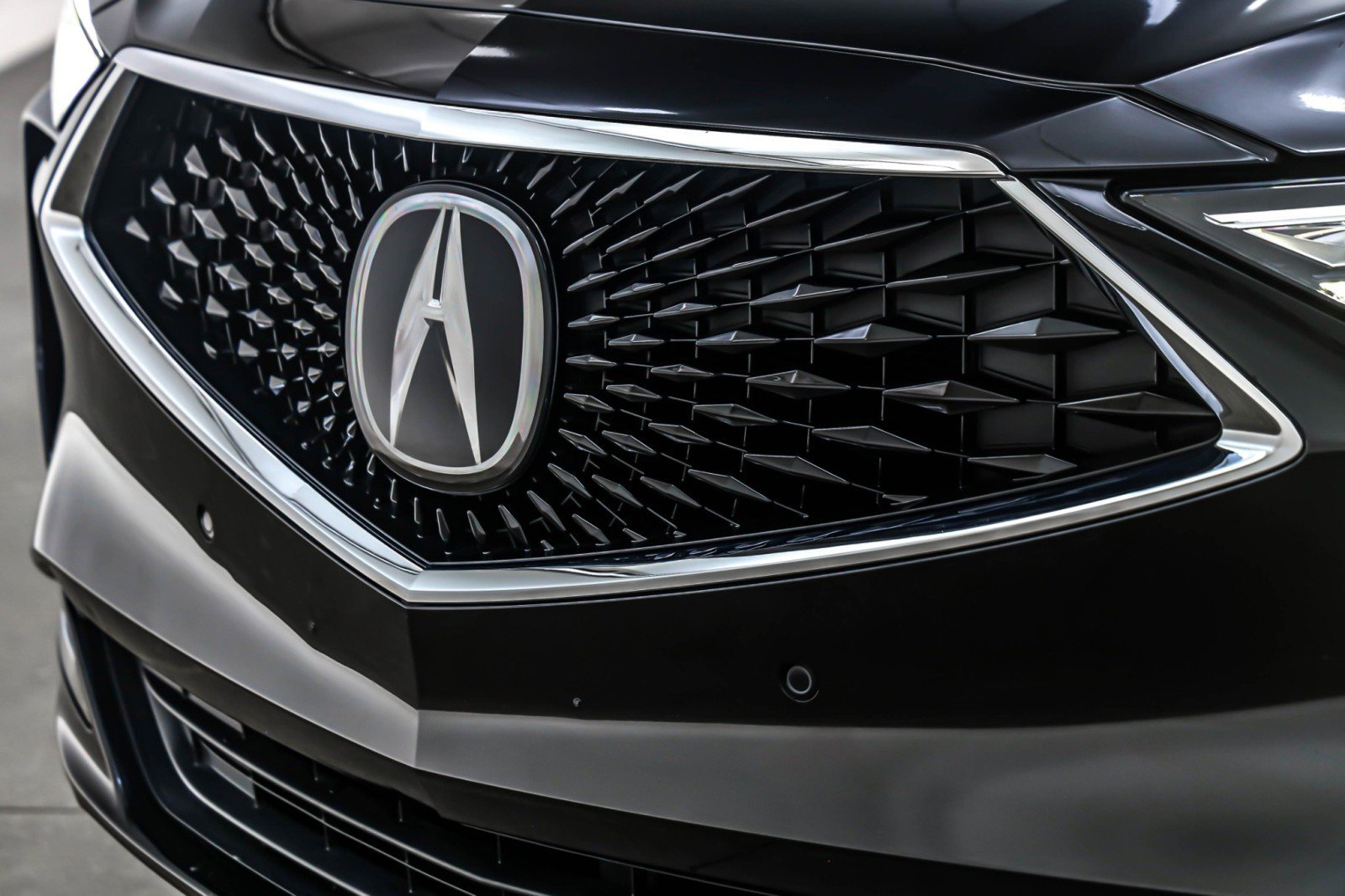 Used 2023 Acura MDX FWD w/ Technology Package image 12