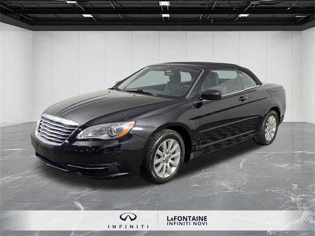 Used 2014 Chrysler 200 Touring image 1