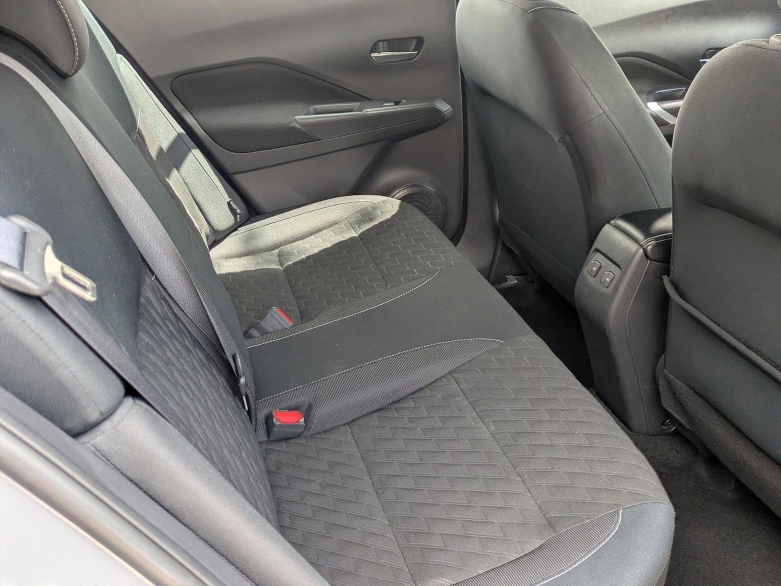 Used 2022 Nissan Kicks SV FWD image 18