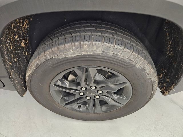 Used 2023 Chevrolet Traverse LT image 7