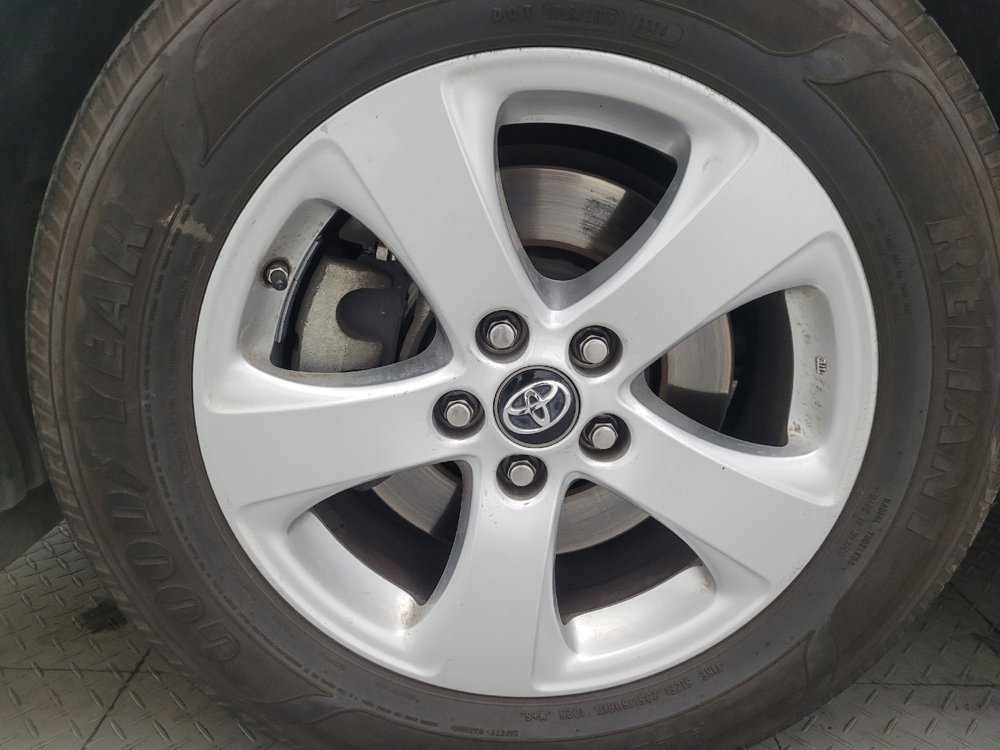 Used 2018 Toyota Sienna LE FWD image 31