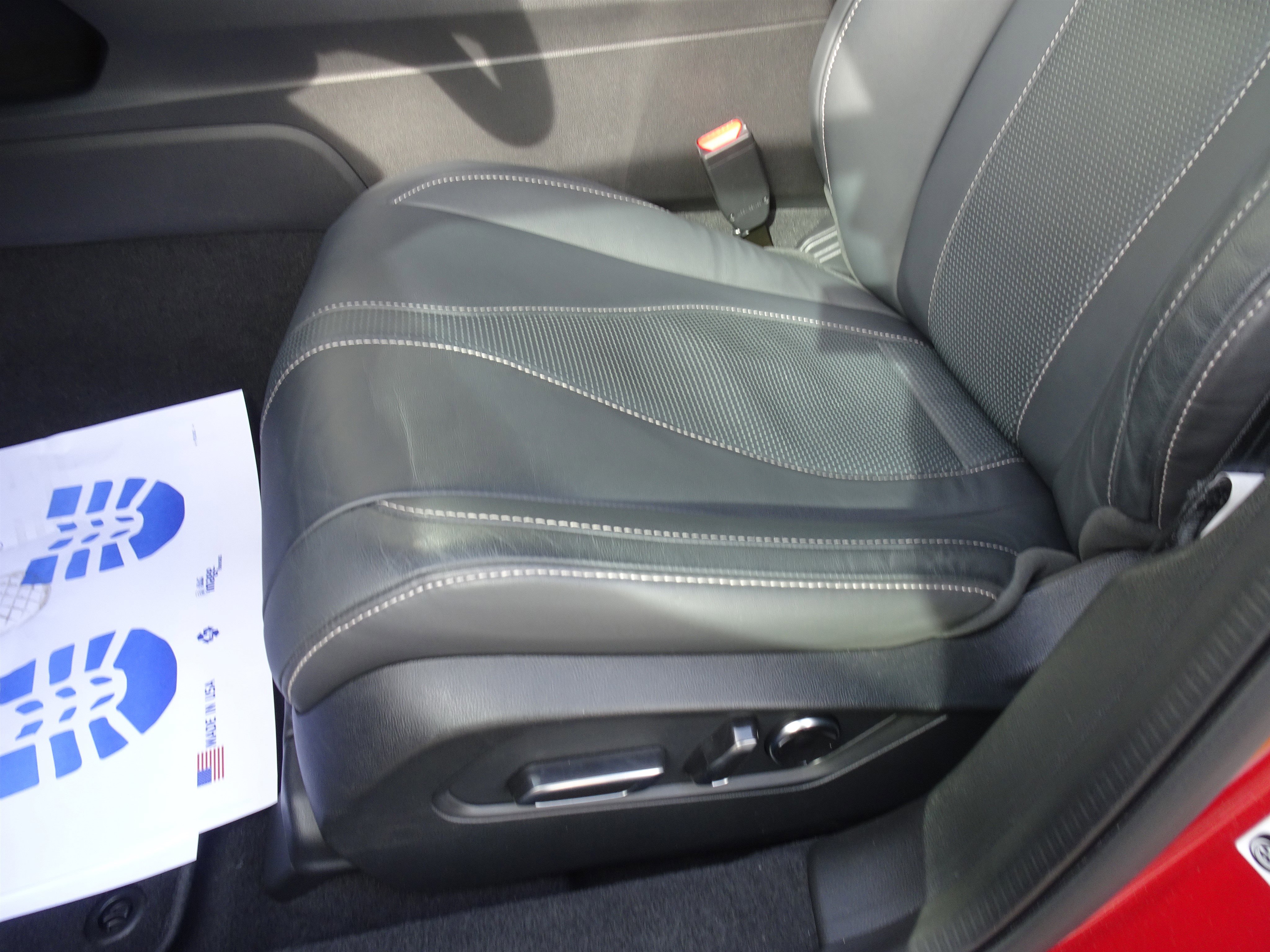 Used 2023 Acura TLX w/ Technology Package image 9