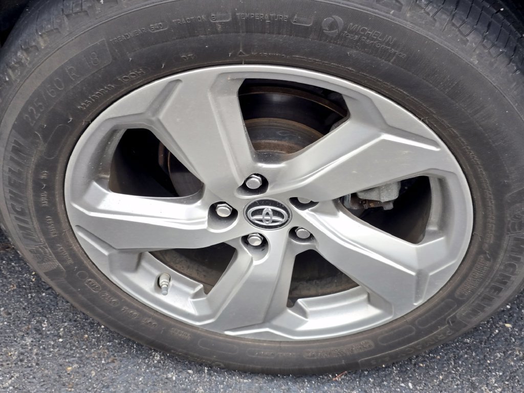 Used 2019 Toyota RAV4 Limited w/ Carpet Mat Package AWD/4WD image 24