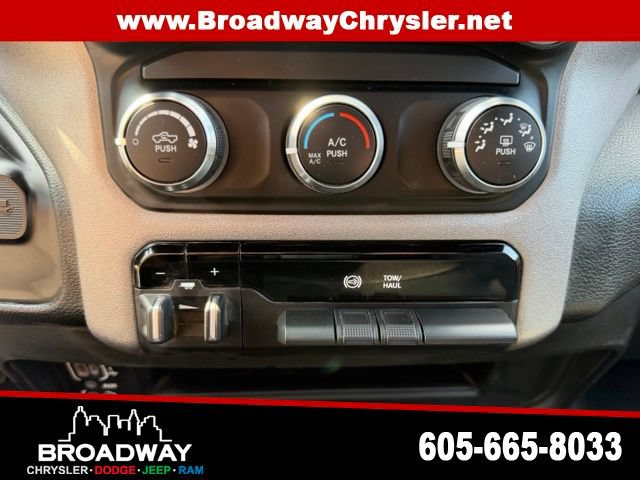 Used 2023 RAM 2500 Tradesman AWD/4WD image 19