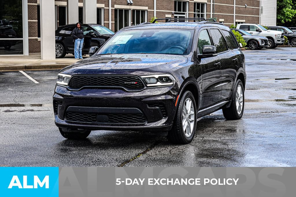 Used 2025 Dodge Durango GT AWD/4WD image 3