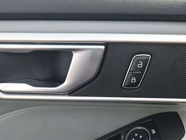 Certified 2023 Ford Explorer XLT w/ Equipment Group 202A image 23