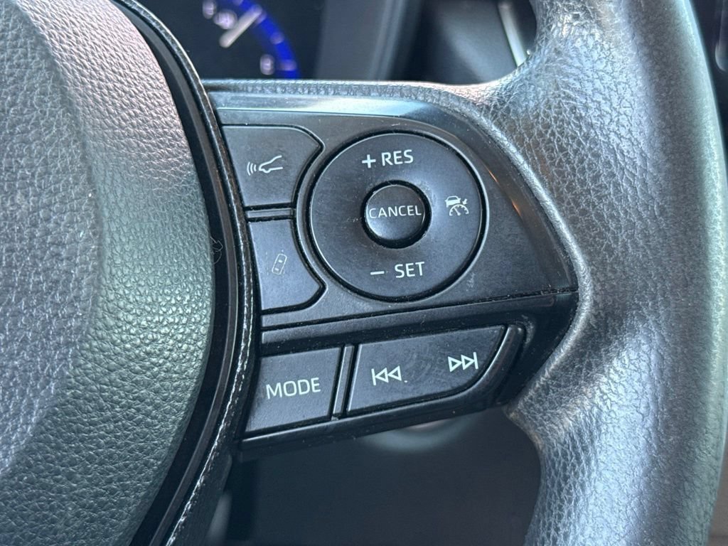 Certified 2021 Toyota Corolla LE FWD image 24