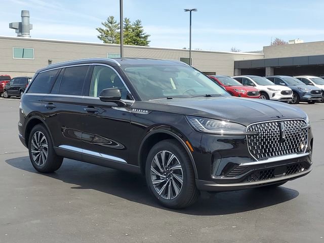 New 2026 Lincoln Aviator AWD image 2
