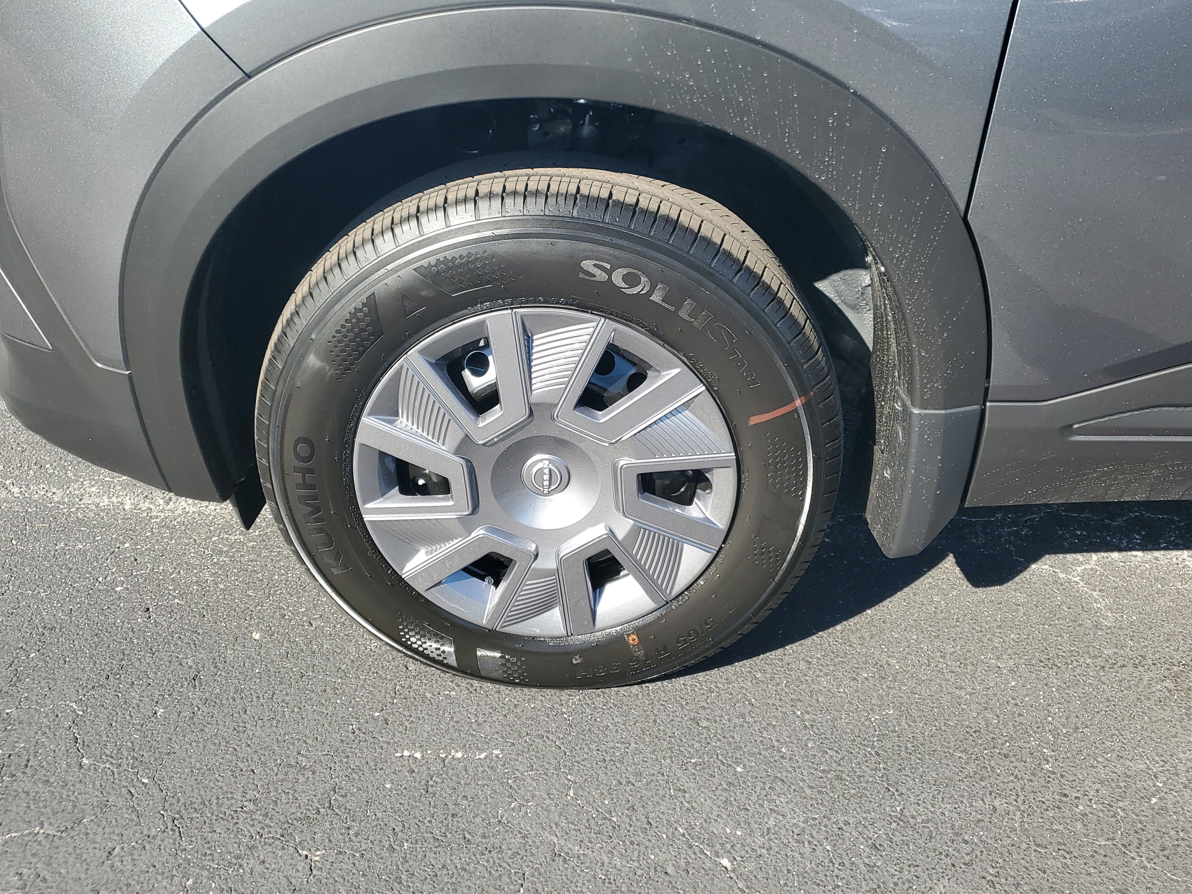 New 2026 Nissan Kicks S image 4