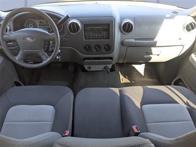 Used 2005 Ford Expedition XLS image 14