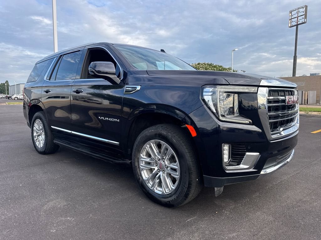 Used 2024 GMC Yukon SLT w/ SLT Luxury Package AWD/4WD image 9