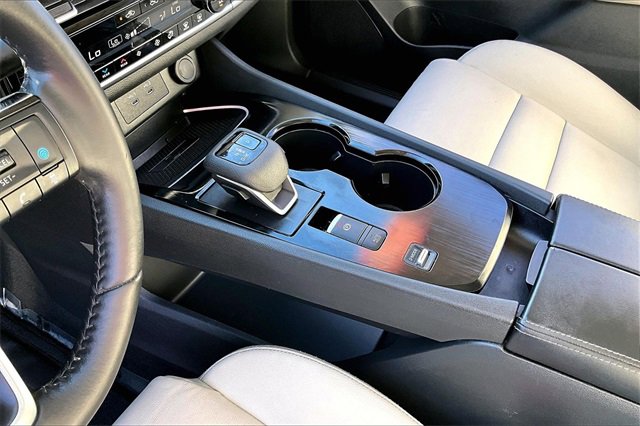 Certified 2024 Nissan Rogue SL w/ SL Premium Package image 18