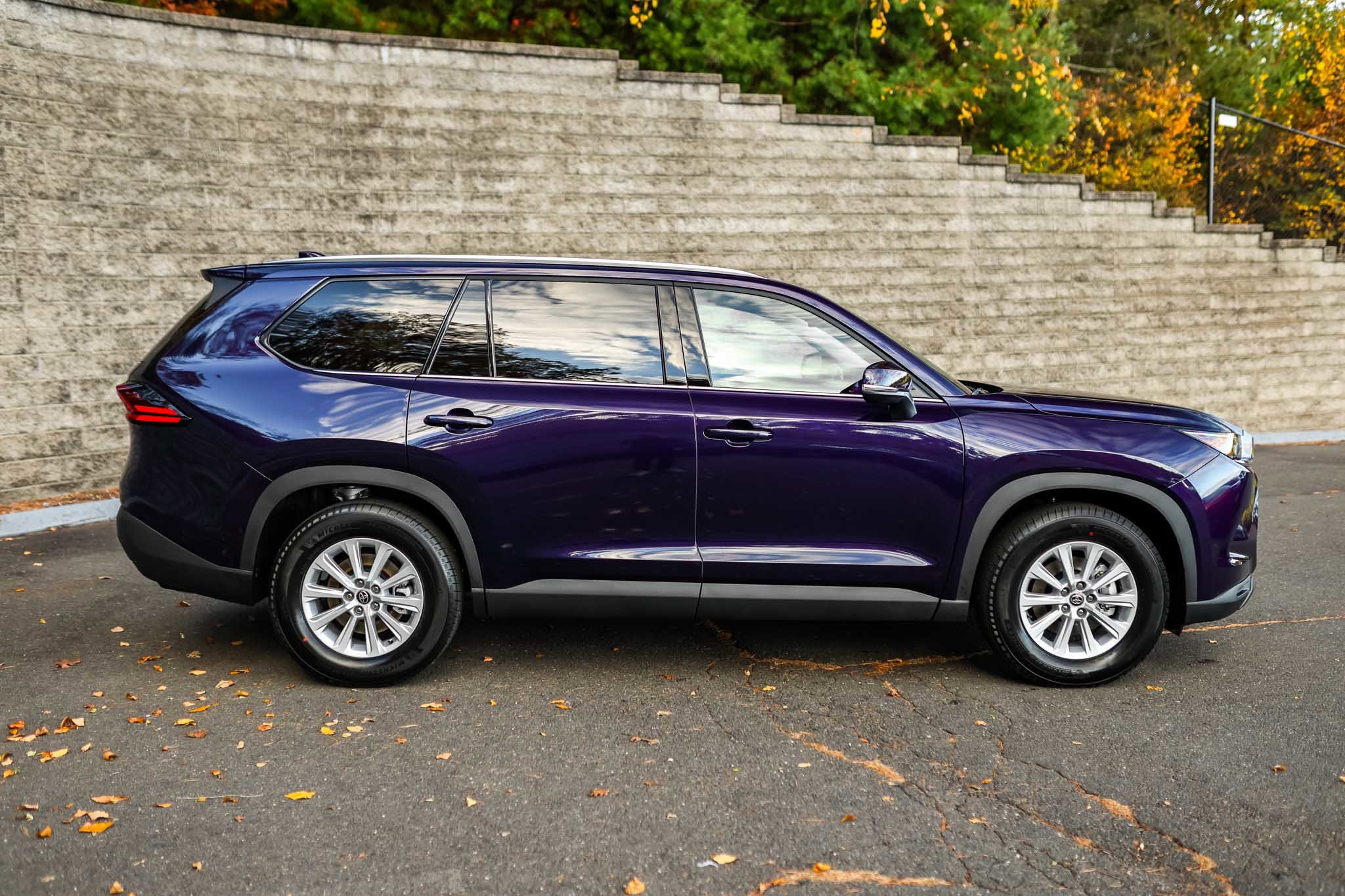 New 2026 Toyota Grand Highlander XLE image 2