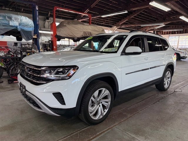 Used 2023 Volkswagen Atlas SE w/ Panoramic Sunroof Package image 1