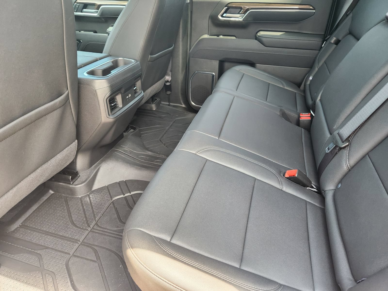 Used 2025 Chevrolet Silverado 1500 LT w/ Texas Edition Plus RWD image 33