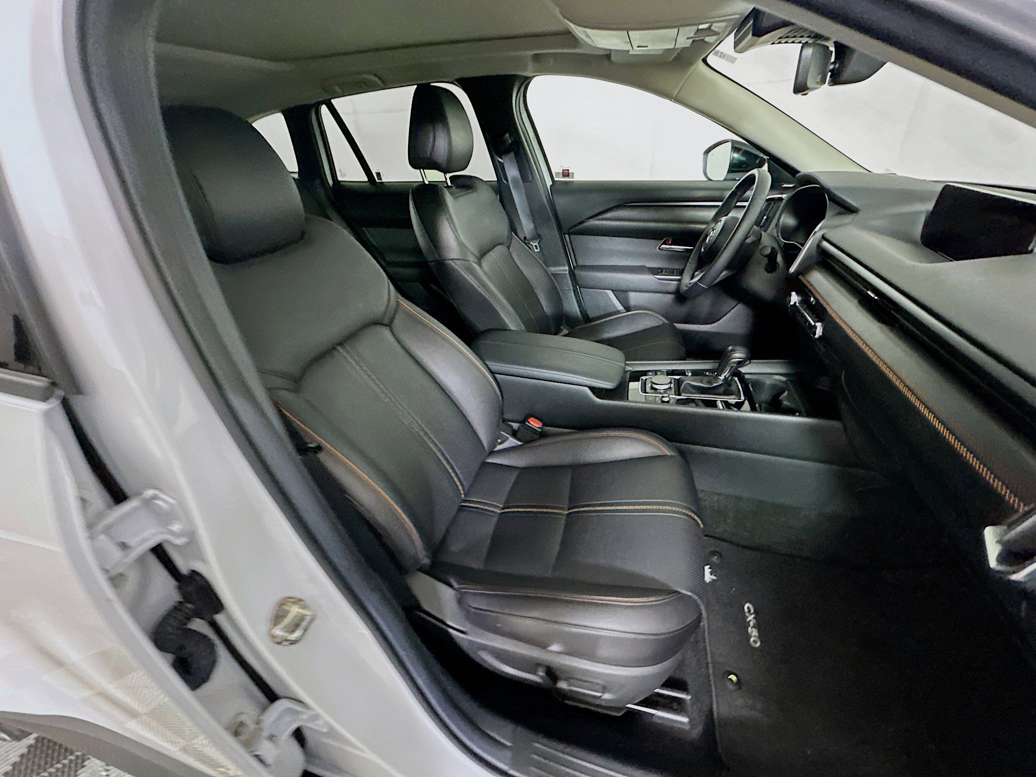 Used 2025 MAZDA CX-50 AWD 2.5 S w/ Premium Plus Pkg image 31