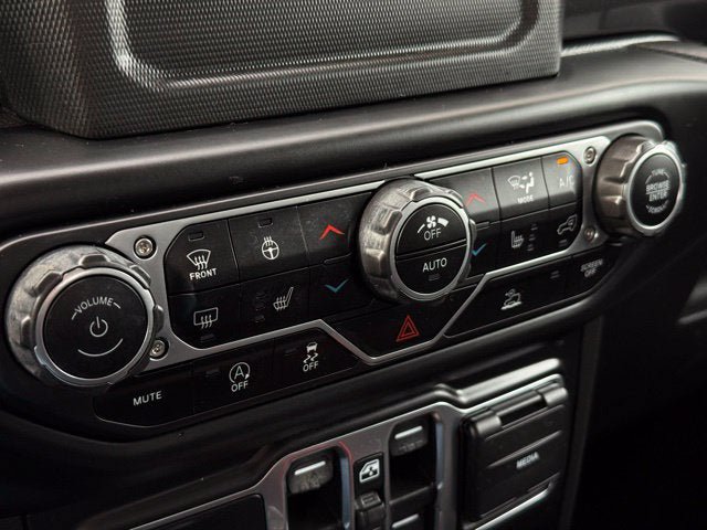 Certified 2022 Jeep Gladiator Sport AWD/4WD image 25