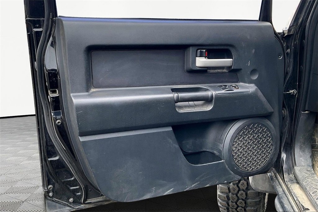 Used 2008 Toyota FJ Cruiser 4WD image 16