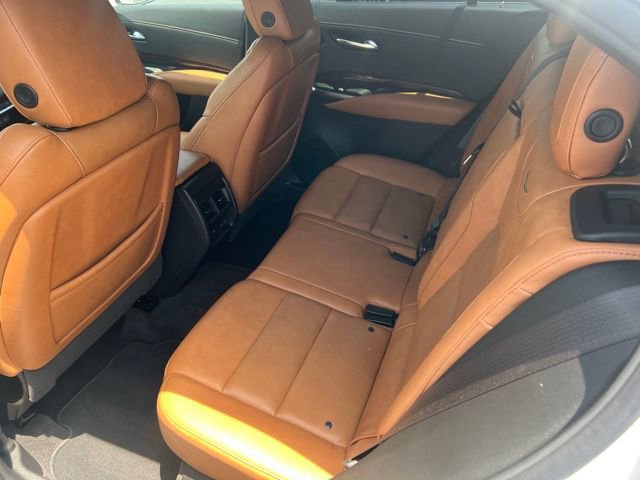 Used 2022 Cadillac XT4 Premium Luxury w/ Technology Package image 5