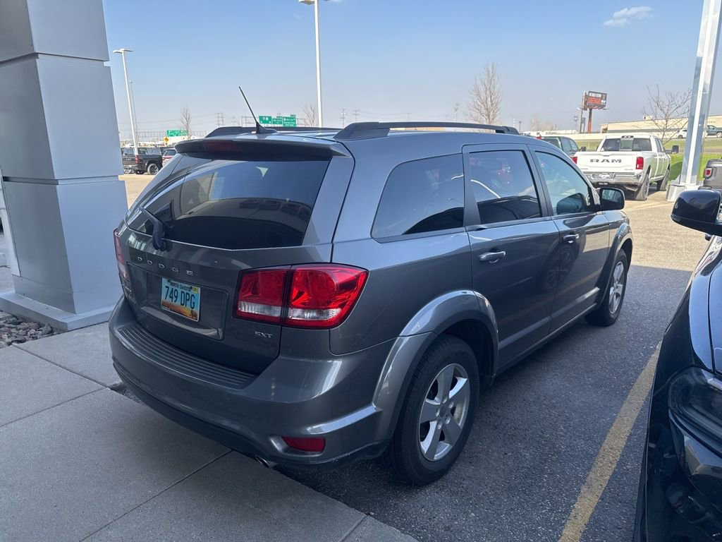 Used 2012 Dodge Journey SXT w/ Flexible Seating Group FWD image 3