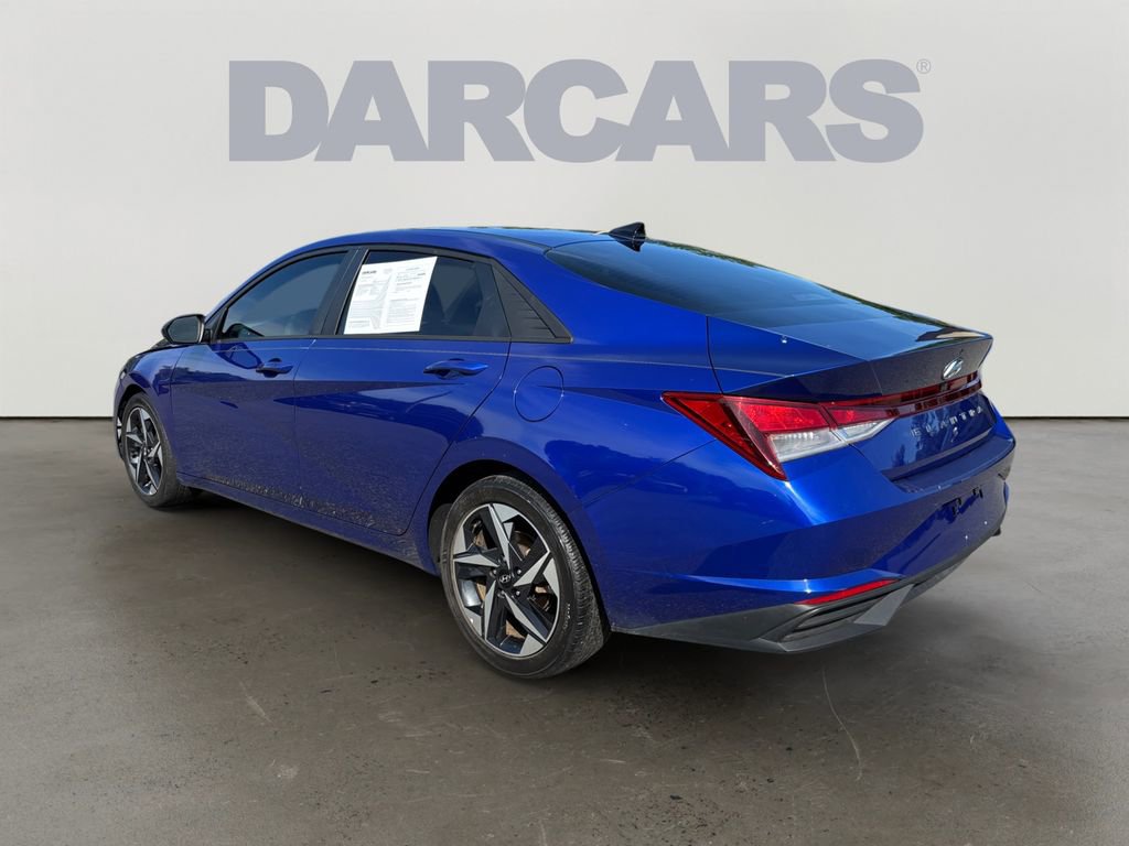 Used 2023 Hyundai Elantra SEL w/ Convenience Package FWD image 5