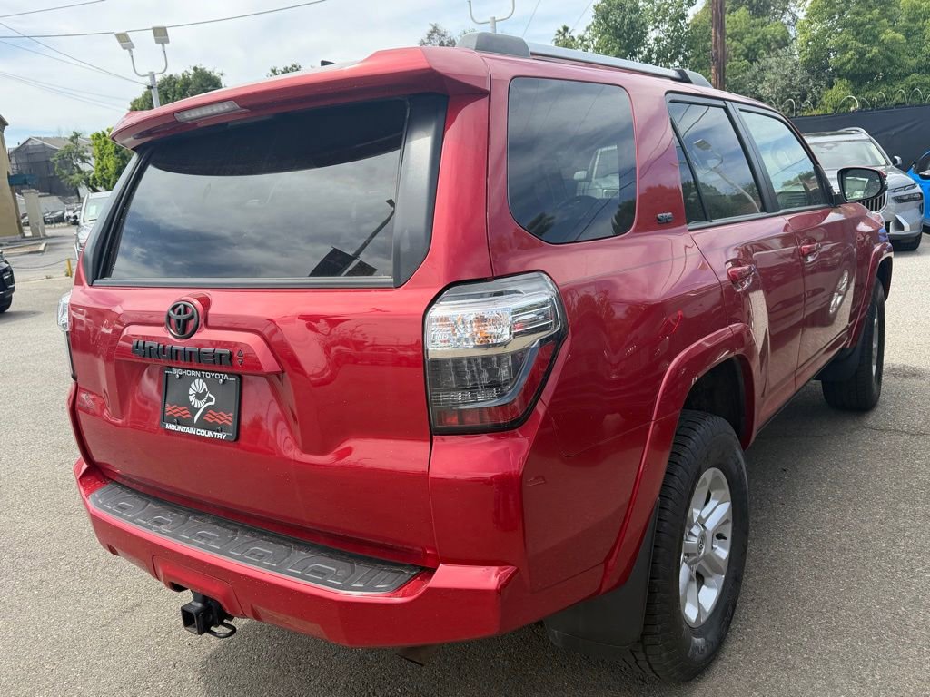 Used 2022 Toyota 4Runner SR5 Premium image 4