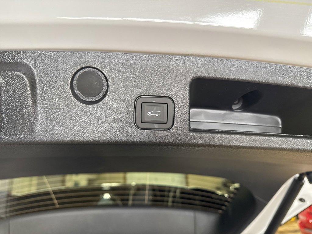 New 2026 Chevrolet Equinox LT w/ Convenience Package II image 15