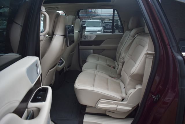 Used 2018 Lincoln Navigator L Reserve w/ Technology Package AWD/4WD image 44
