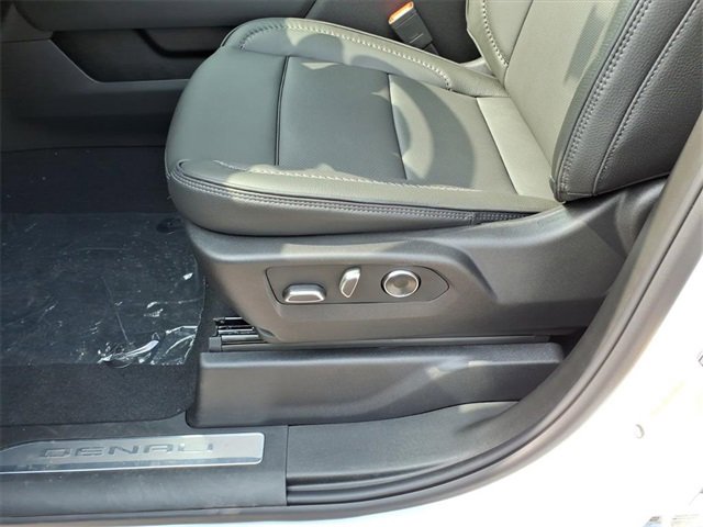 New 2026 GMC Sierra 3500 Denali w/ Technology Package image 19