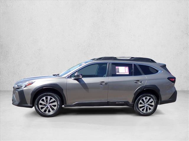 Used 2023 Subaru Outback Premium AWD/4WD image 2