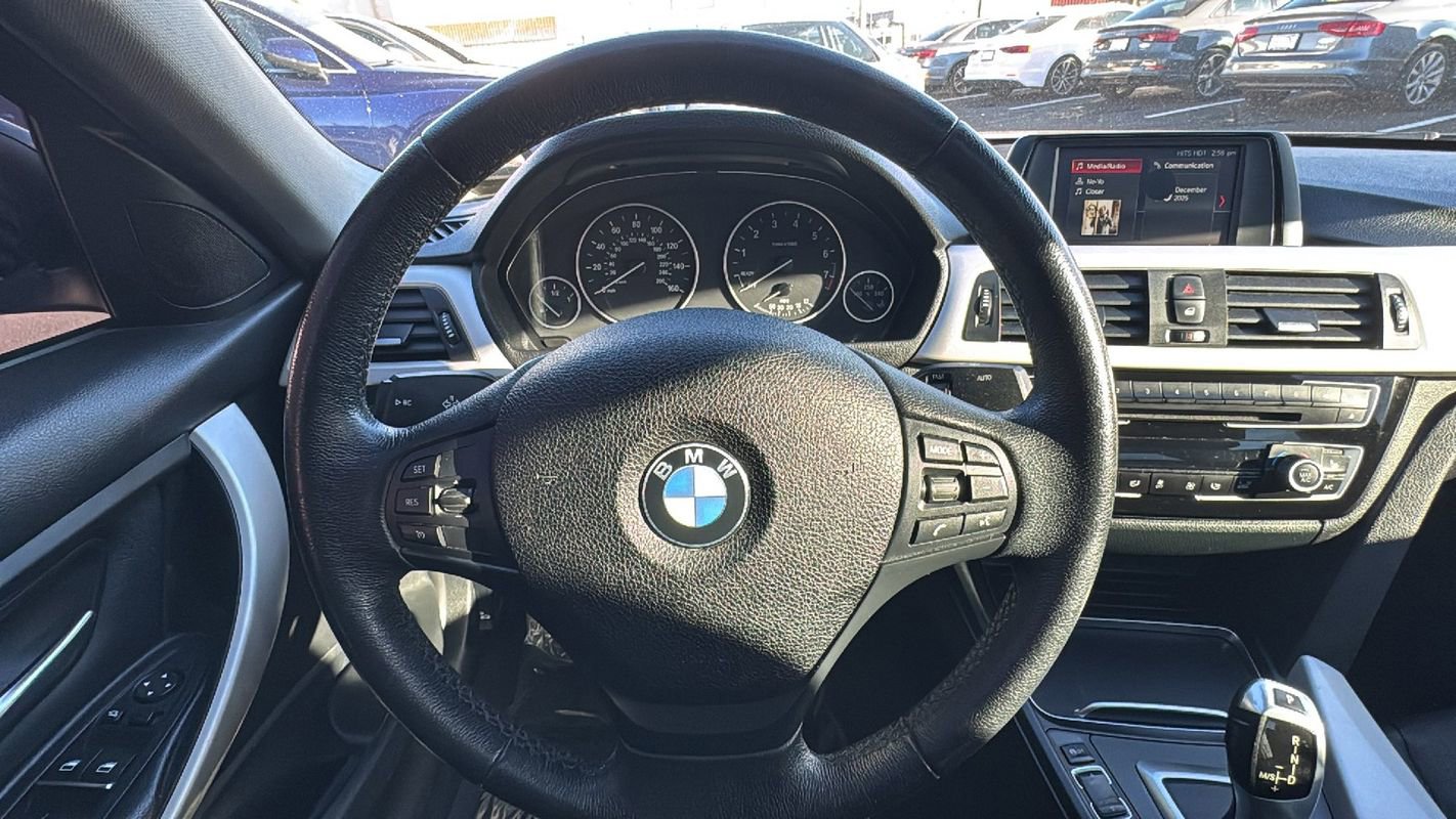 Used 2018 BMW 320i xDrive Sedan image 20