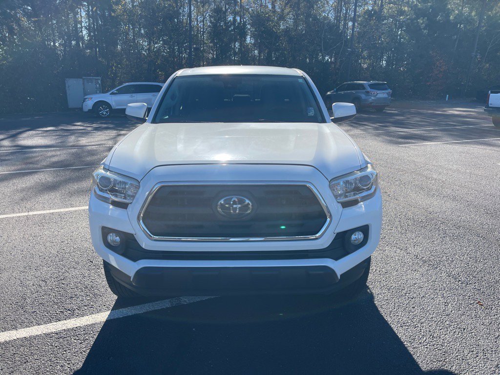 Used 2018 Toyota Tacoma SR5 image 2