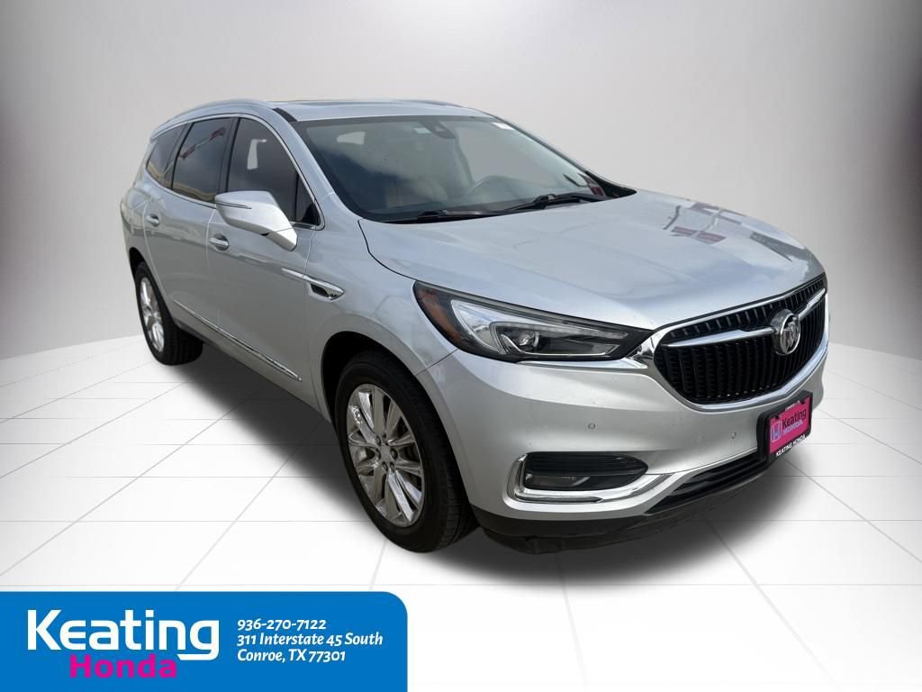 Used 2018 Buick Enclave Premium w/ Experience Buick Package FWD image 3