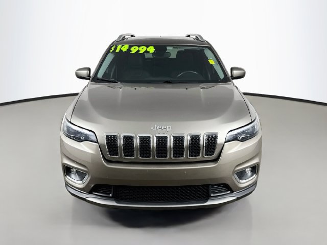 Used 2019 Jeep Cherokee Limited AWD/4WD image 2