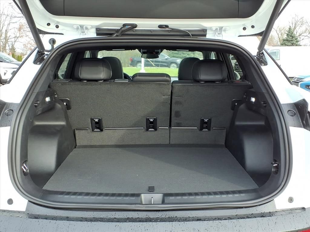 New 2026 Chevrolet Blazer EV LT image 8