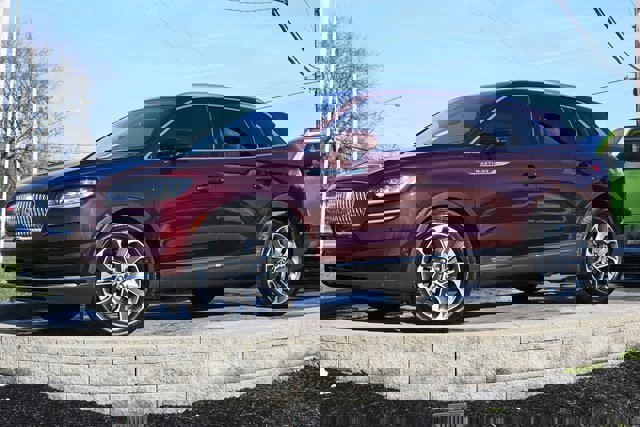 Used 2023 Lincoln Nautilus Reserve w/ Equipment Group 201A