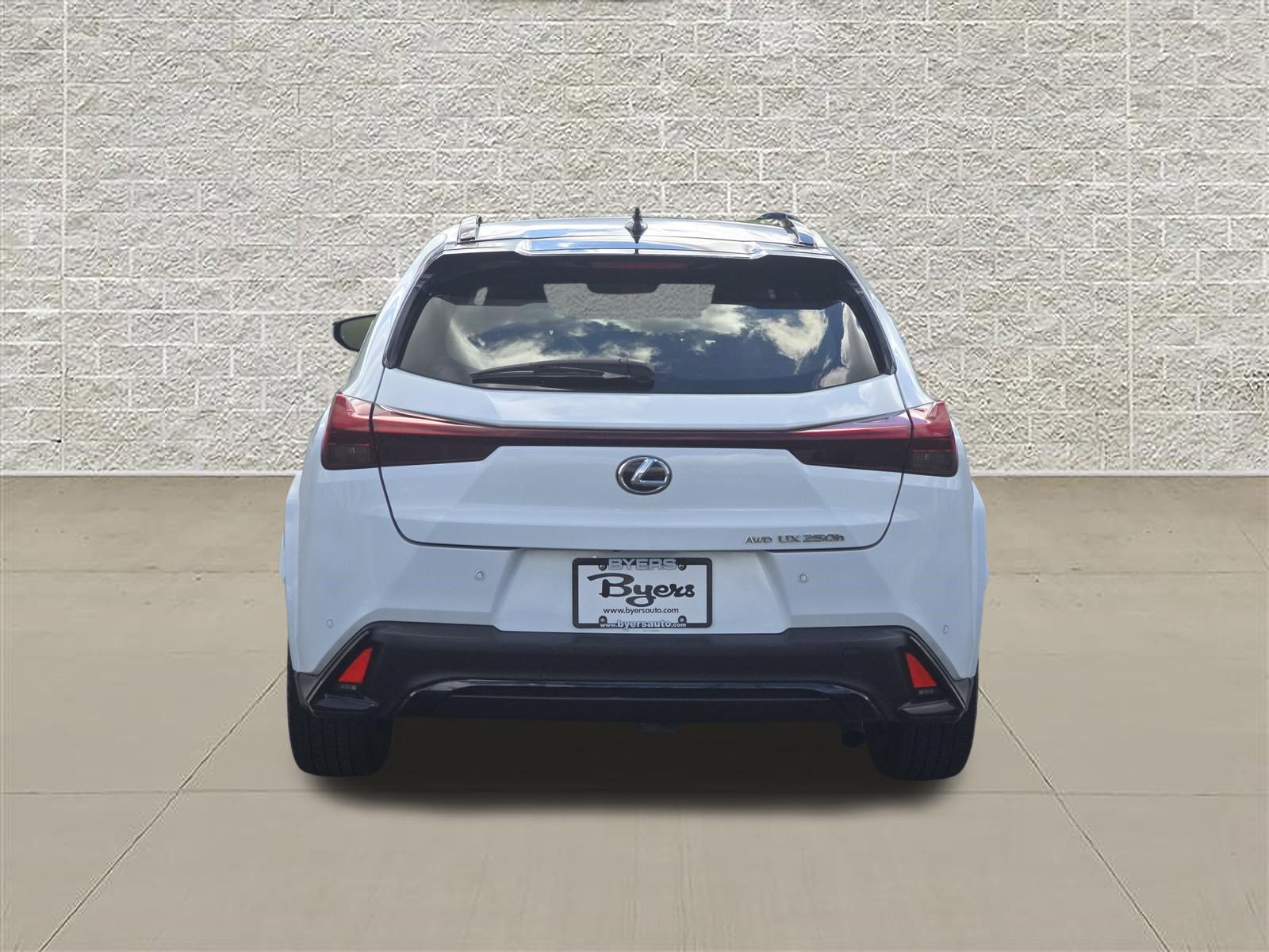 Used 2023 Lexus UX 250h F Sport AWD/4WD image 6