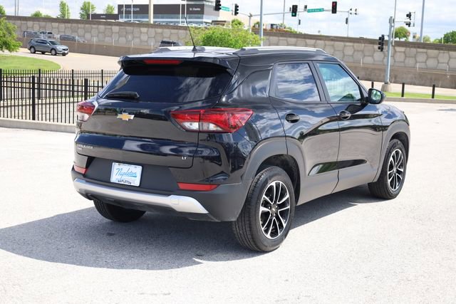 Used 2025 Chevrolet TrailBlazer LT AWD/4WD image 6