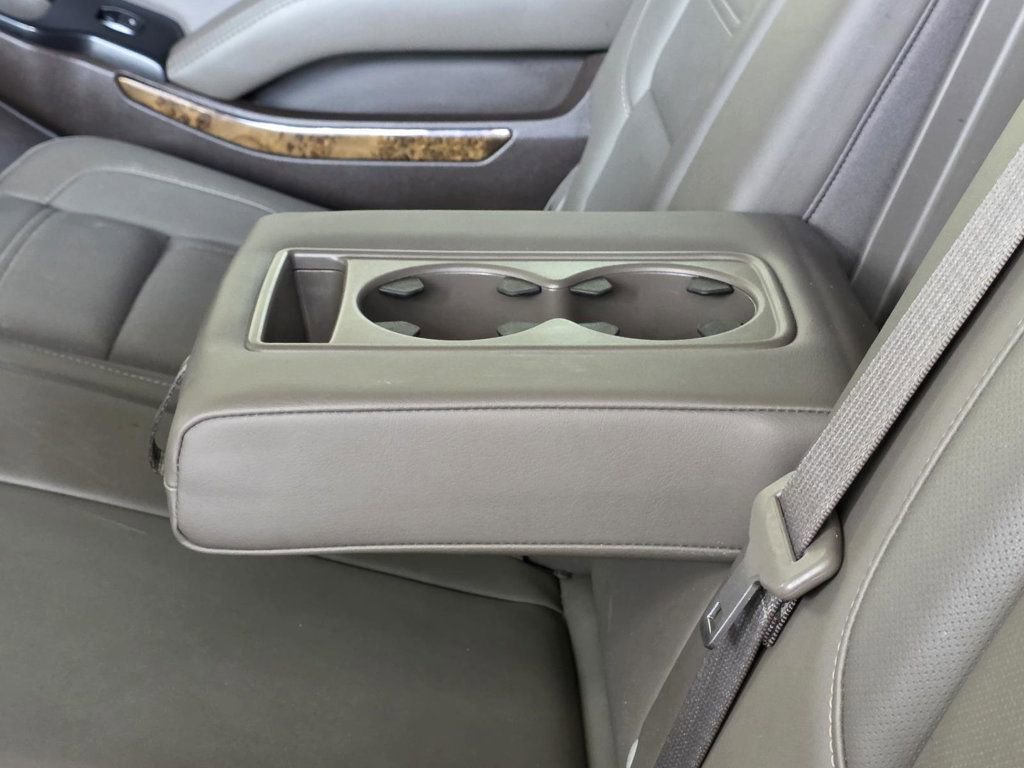 Used 2016 GMC Yukon XL Denali w/ Open Road Package image 10