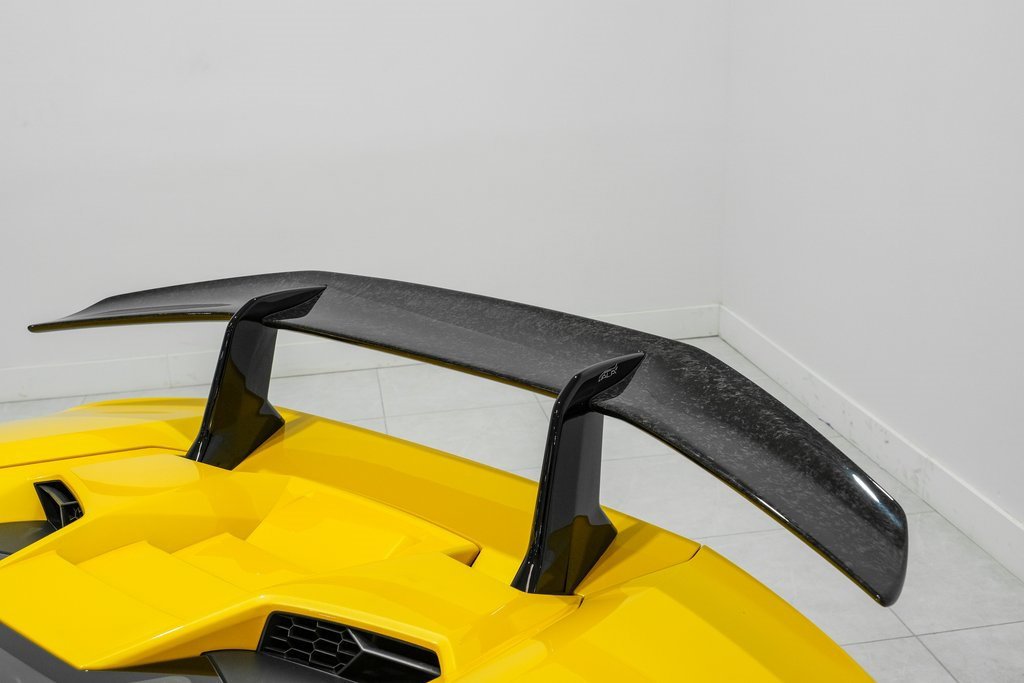 Used 2018 Lamborghini Huracan Performante image 53