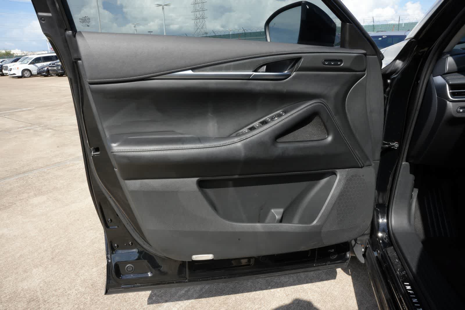 Certified 2023 INFINITI QX60 Luxe AWD/4WD image 17