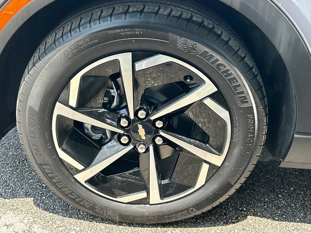Used 2025 Chevrolet Equinox EV LT FWD image 48