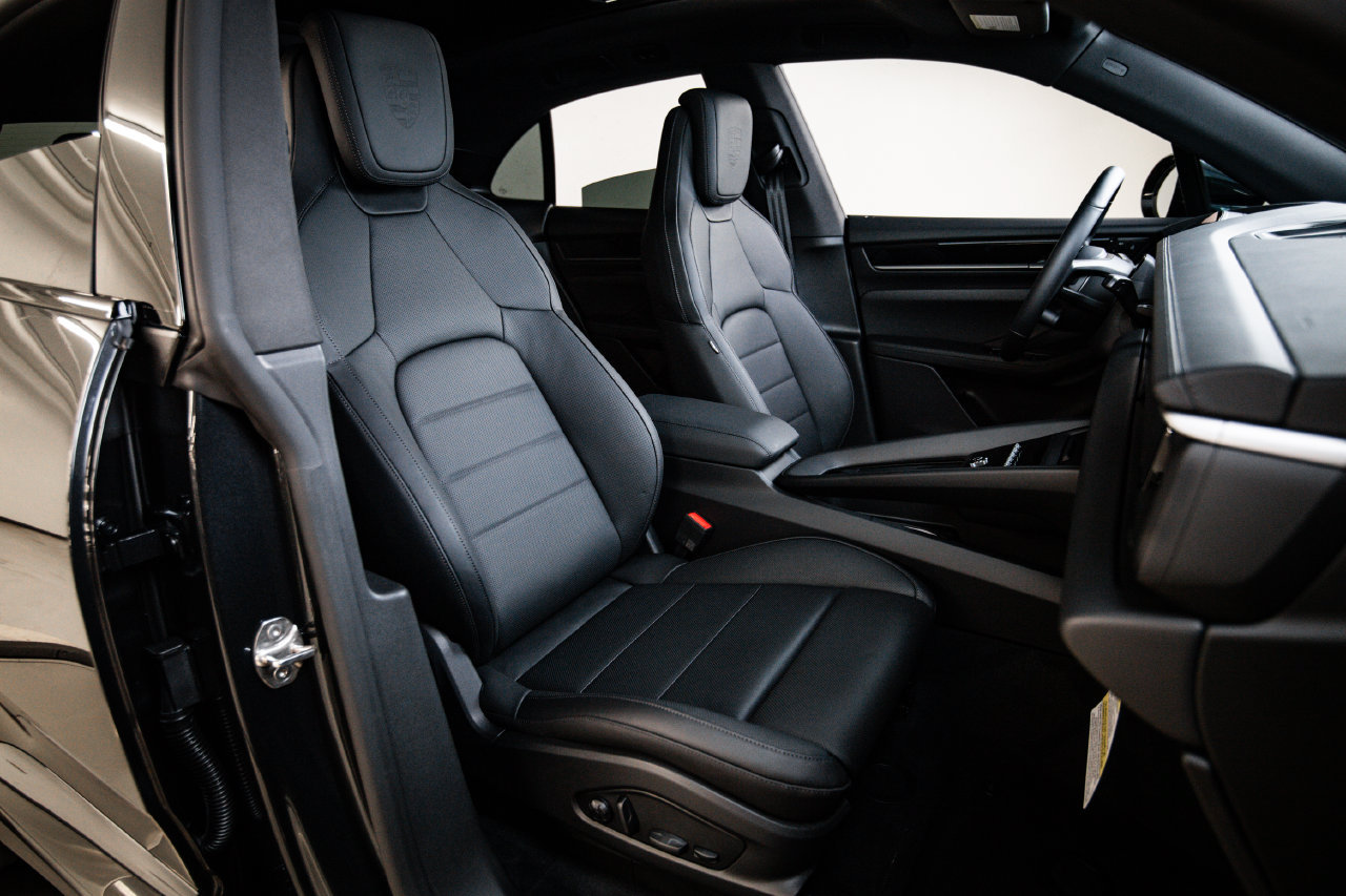 New 2026 Porsche Macan 4 Electric AWD/4WD image 29
