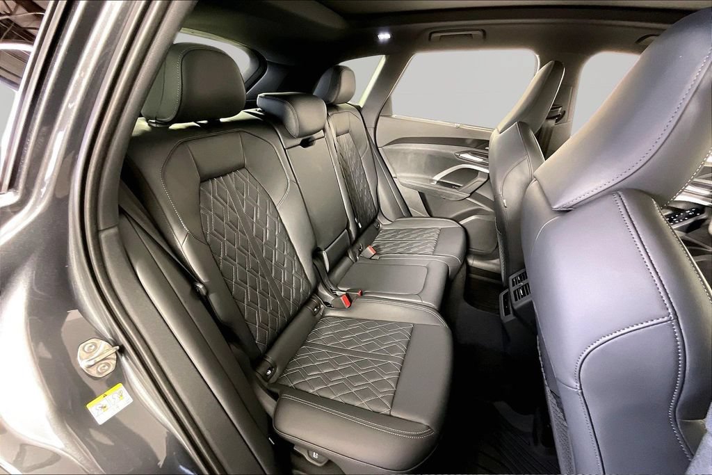 Used 2026 Audi SQ5 Premium Plus AWD/4WD image 22