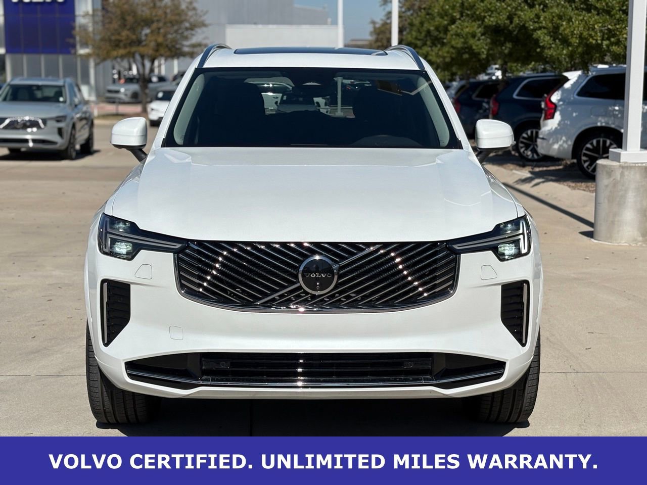 Certified 2025 Volvo XC90 B6 Plus image 4