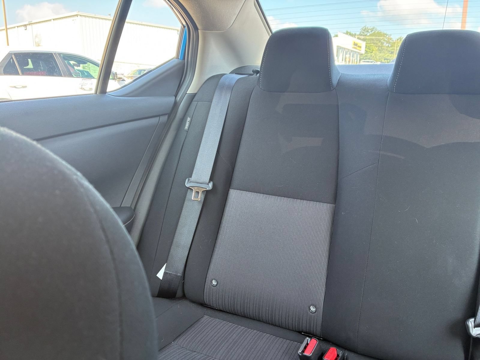 Used 2025 Nissan Sentra SV FWD image 34