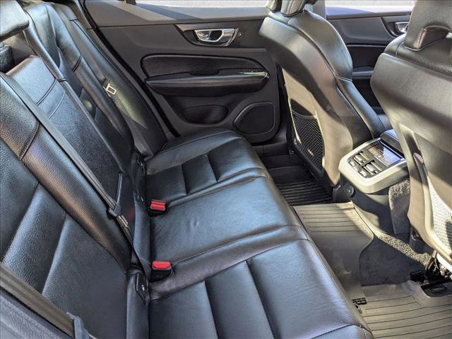 Used 2021 Volvo S60 T5 Inscription image 22