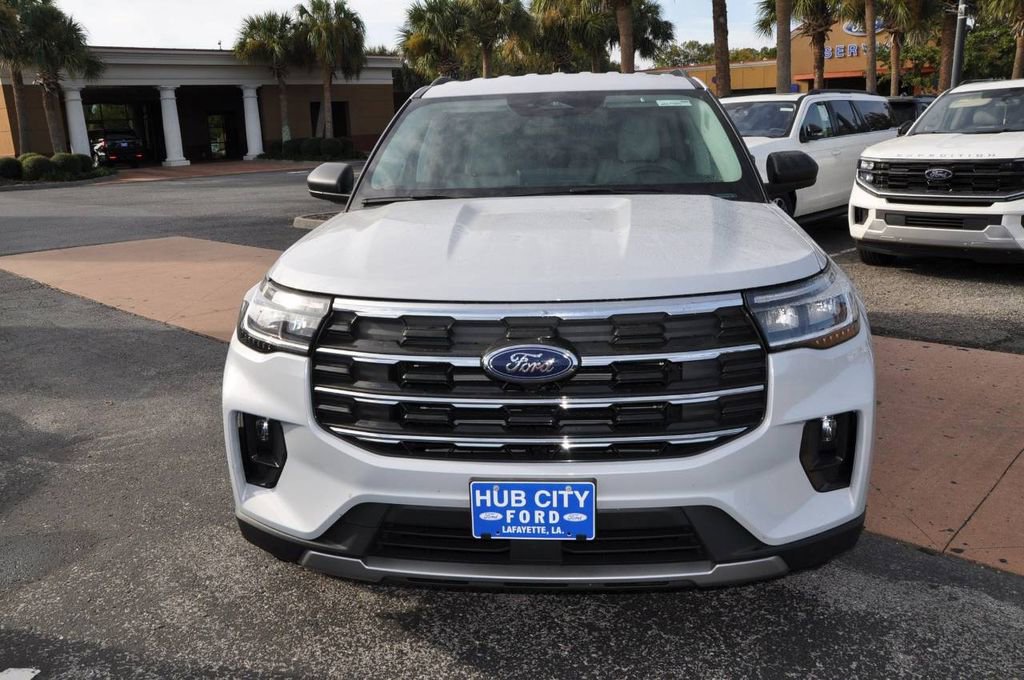New 2026 Ford Explorer Active w/ Active Comfort Package image 8