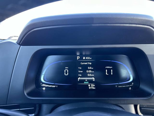 Used 2025 Hyundai Elantra Sport image 23